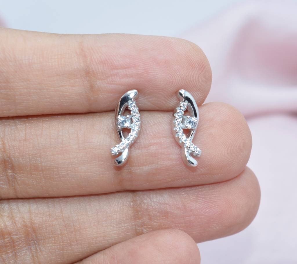Spiral Shine Stud Earrings In 925 Silver : 1070