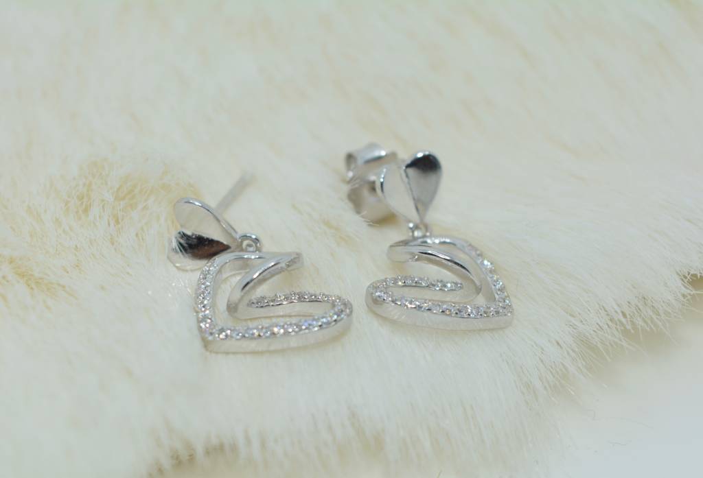 Shiny Spiral Heart Earring : 1076