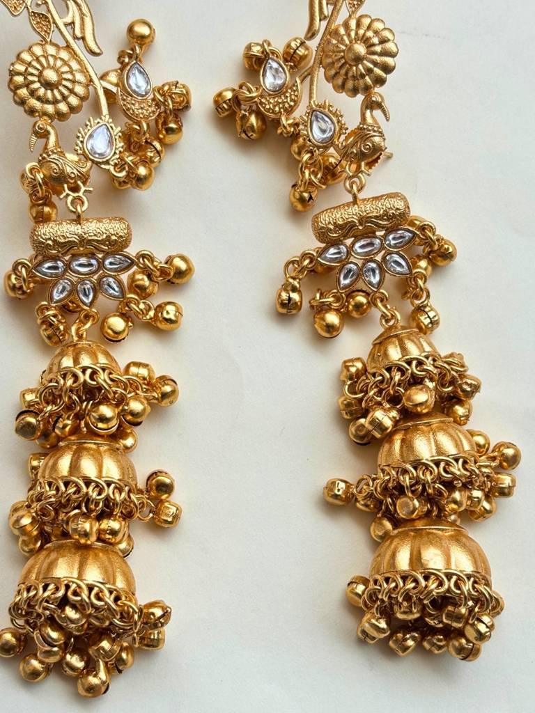 Gold-Plated Stone Studded Dome Shaped Jhumka Earrings : VI26EROX100317
