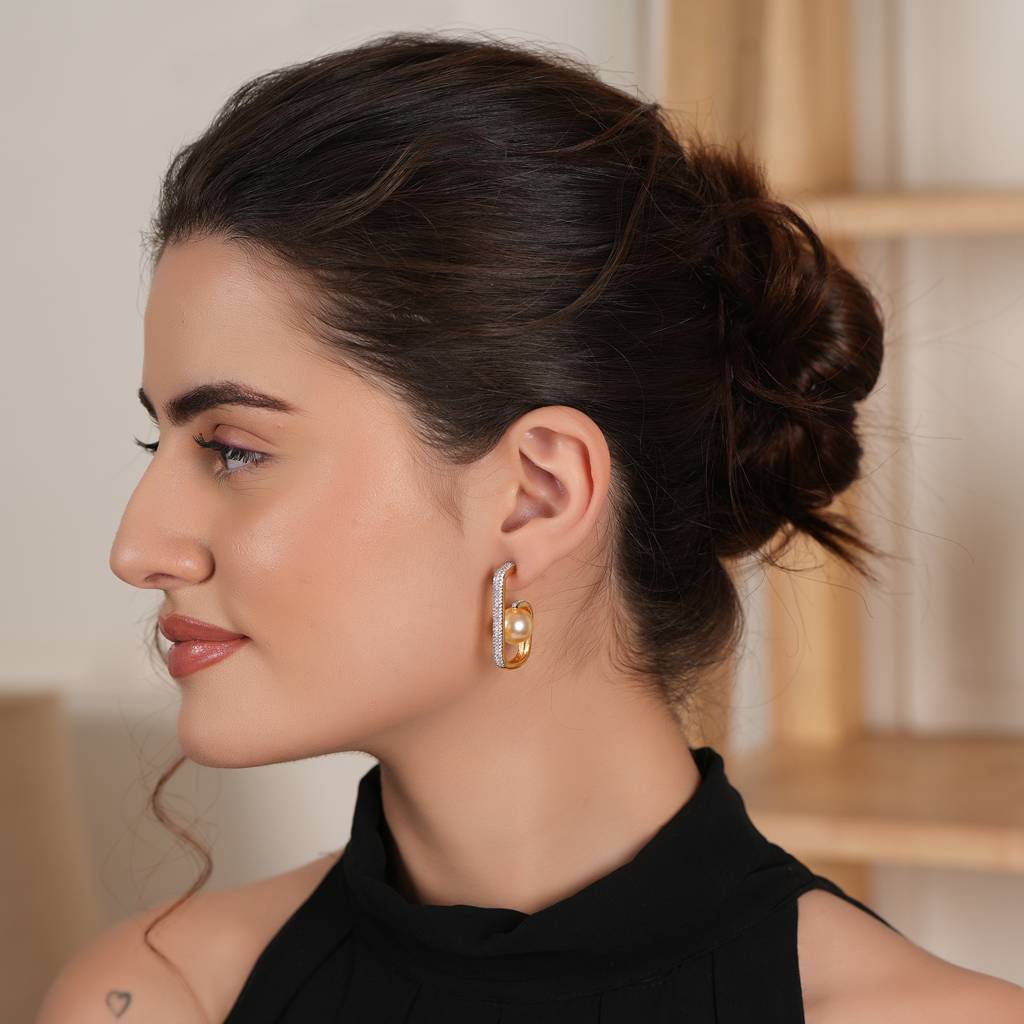 Beautiful Pearl Drop Diamond Earring : SJ145