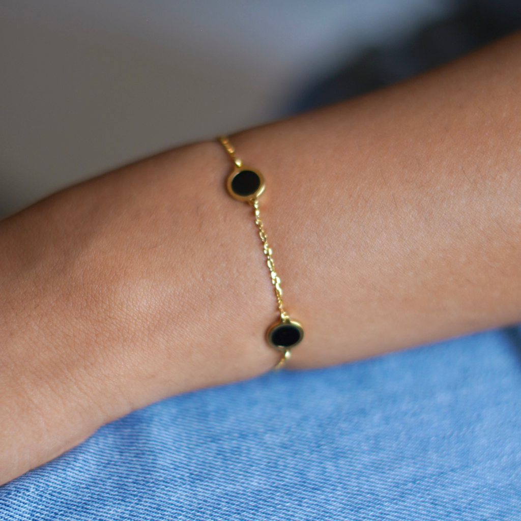 Trine: 92.5 Silver Rakhi Bracelet (Unisex) - Black And Gold : 1091RAK