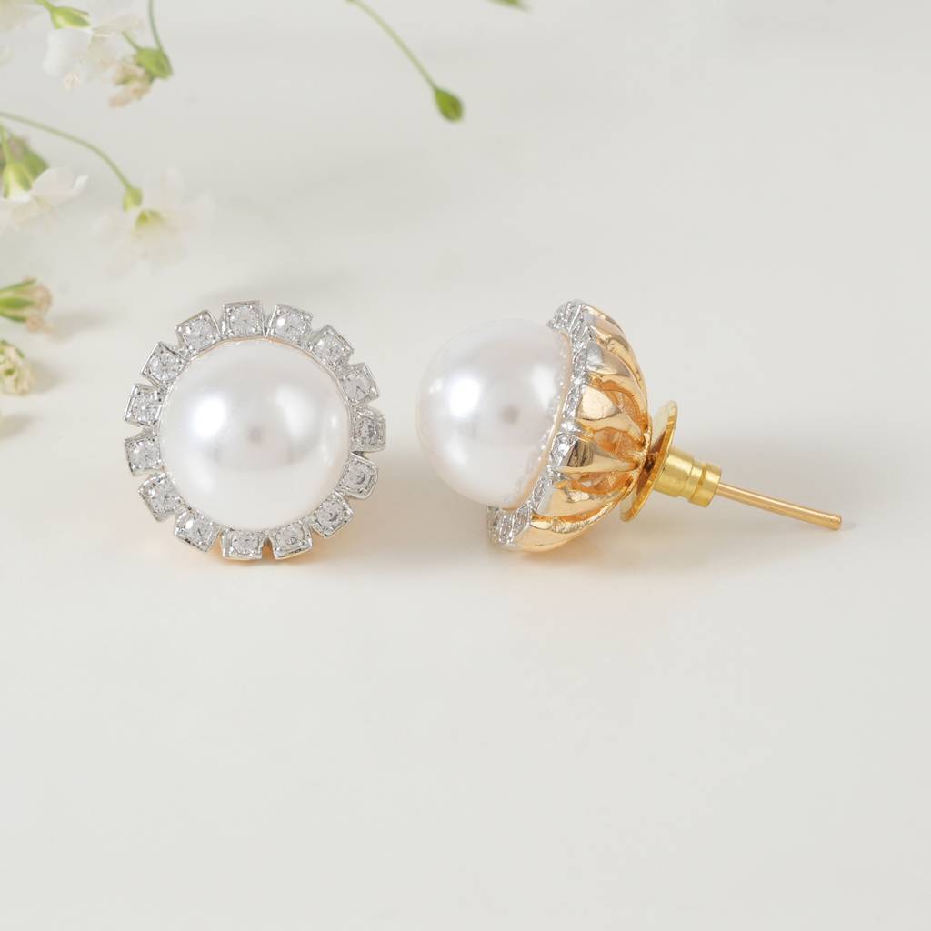 Stunning Round Pearl Diamond Stud : SJ149