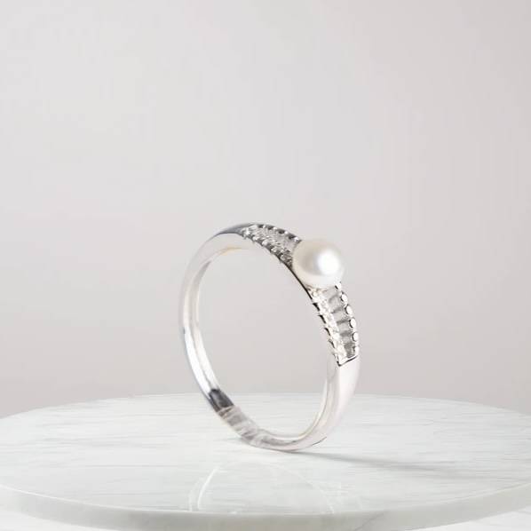 Lunaire: 92.5 Pearl And Silver Adjustable Ring For Women : 1094RI