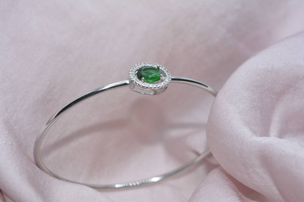 Green Brilliance Oval : 1094