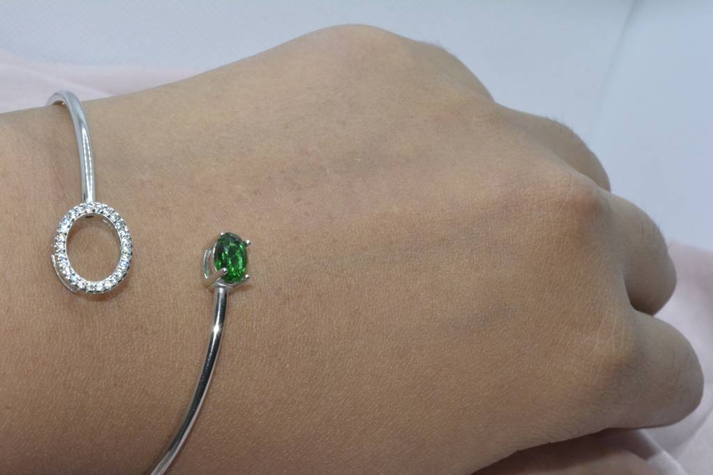 Green Brilliance Oval : 1094