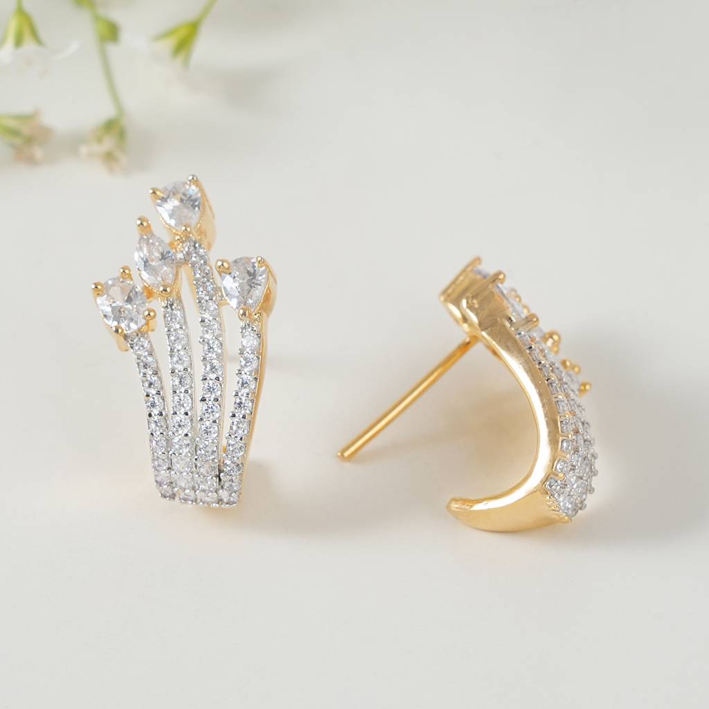 Cute Diamond Stud Earring For Women : SJ148