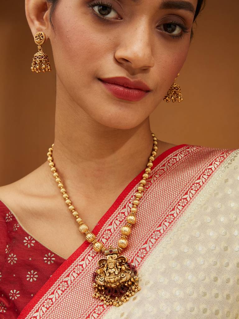Antique Gold Temple Necklace Set : YI24A0121N