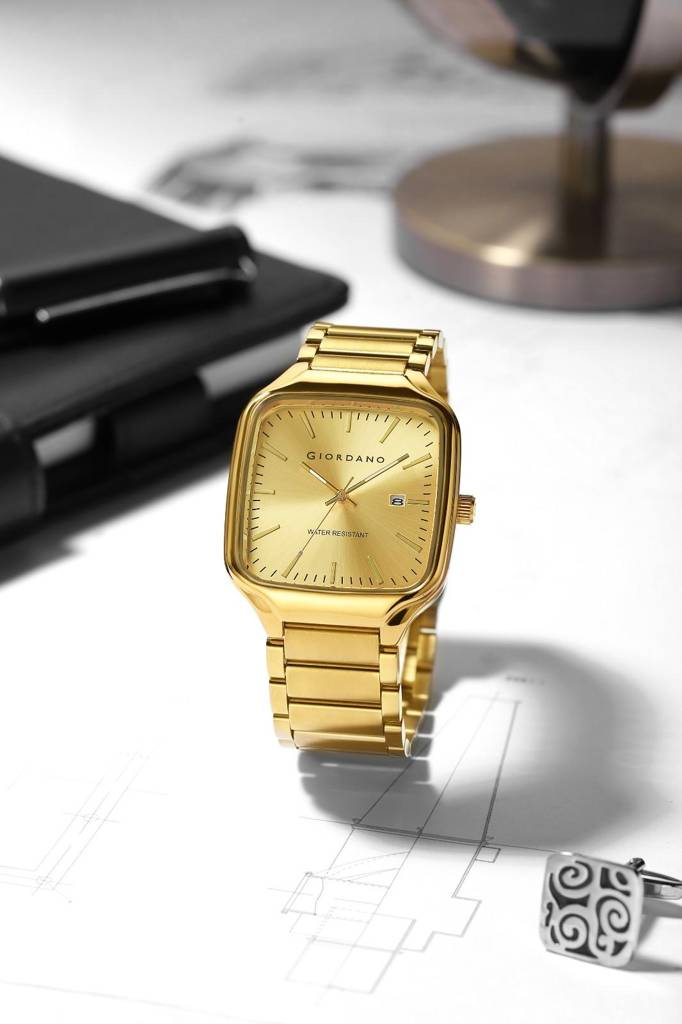 Giordano Analog Watch For Men Â Square Dial, Stainless Steel Strap, Date Display, Water Resistant Classic Dres : GZ-50163-44