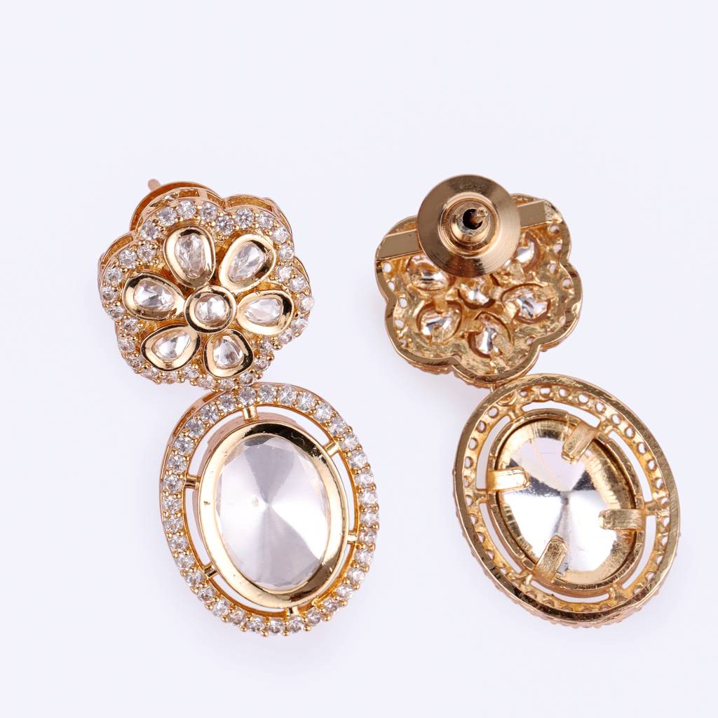 Charming Flower And Circle Shape Uncut Kundan Stone 18 Kt Gold Plated Brass Choker Necklace Set For Women And Girls : 10NS415