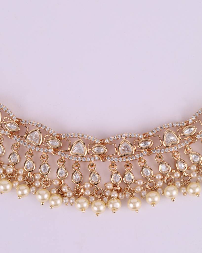 Glimmery Cz Studded Latkan Pearl Uncut Kundan Stone Rose Gold Plated Brass Choker Necklace Set With Maang Tikkka For : 10NS517