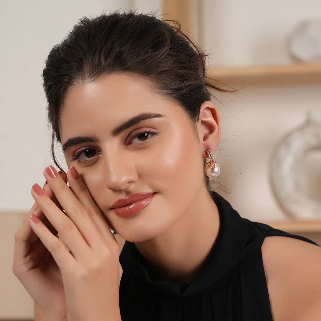 Stunning Pearl Drop Diamond Studed Dangler Earring : SJ150