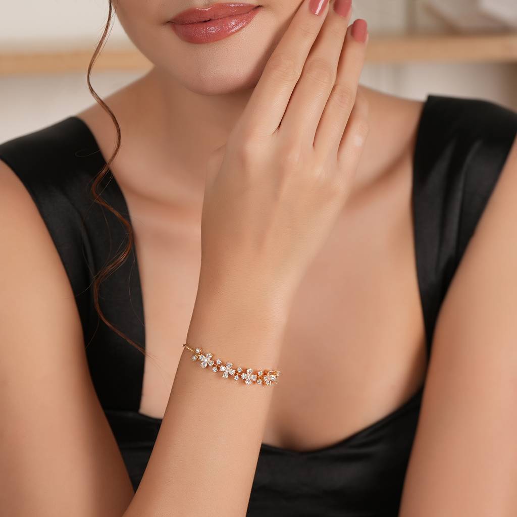 Cute Elegant Floral Cz Diamond Bracelet For Women : SJ083