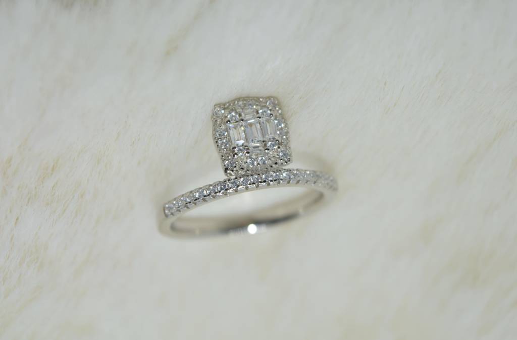 Elevated Square Stones Stack Ring : 1117