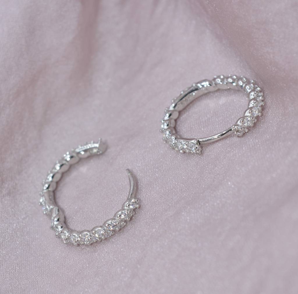 Irresistible Spiral Elegance Hoop Earrings : 1133
