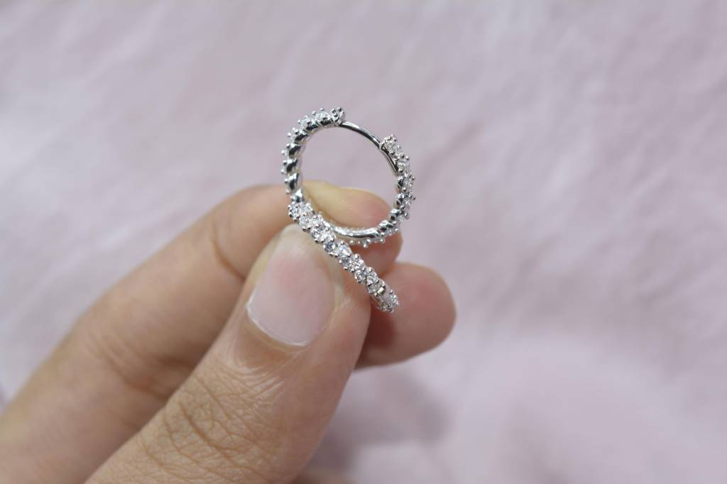 Irresistible Spiral Elegance Hoop Earrings : 1133