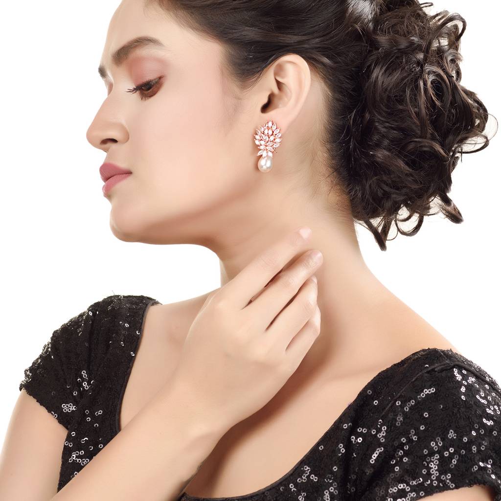 Luxurious Diamond Pearl Drop Earring High Quality White Pearl Ad Studded : SJER1136