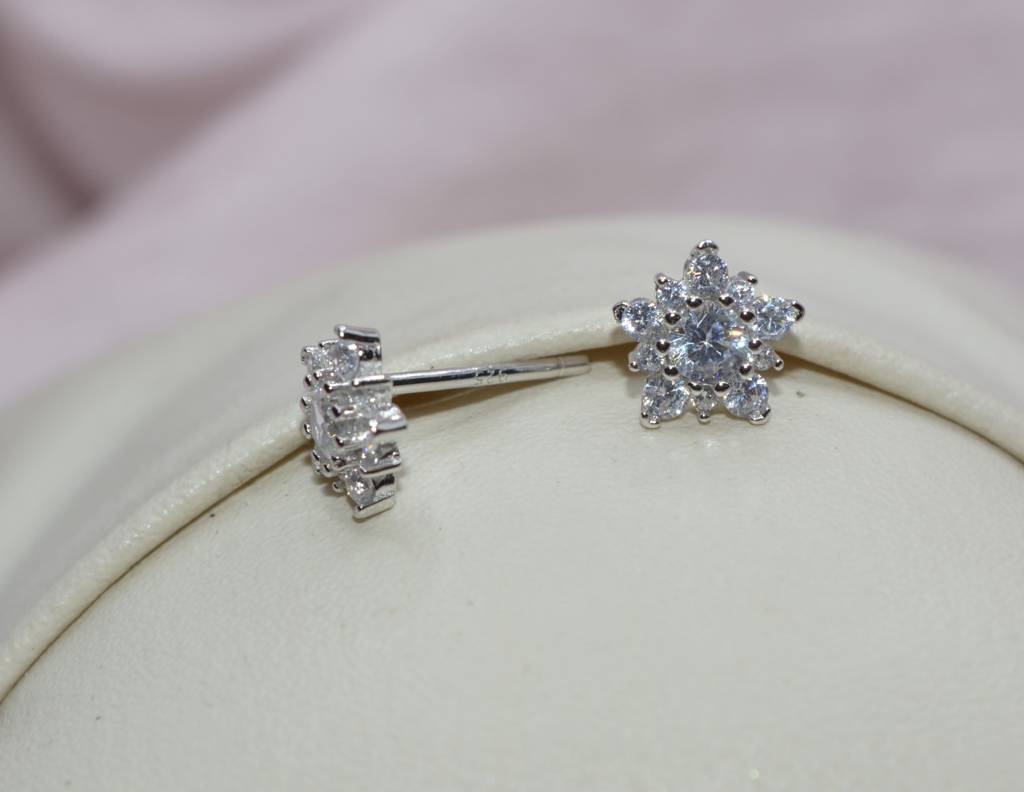 Stone-Studded Blossoms Earrings : 1141