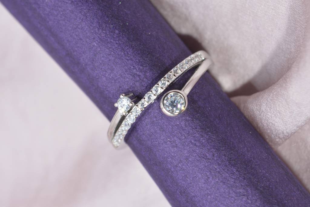 Sparkling Trails Ring: 925 Silver : 1164