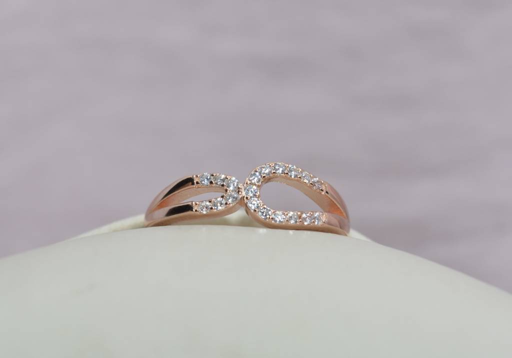 Curves Of Elegance Ring: 925 Silver : 1166