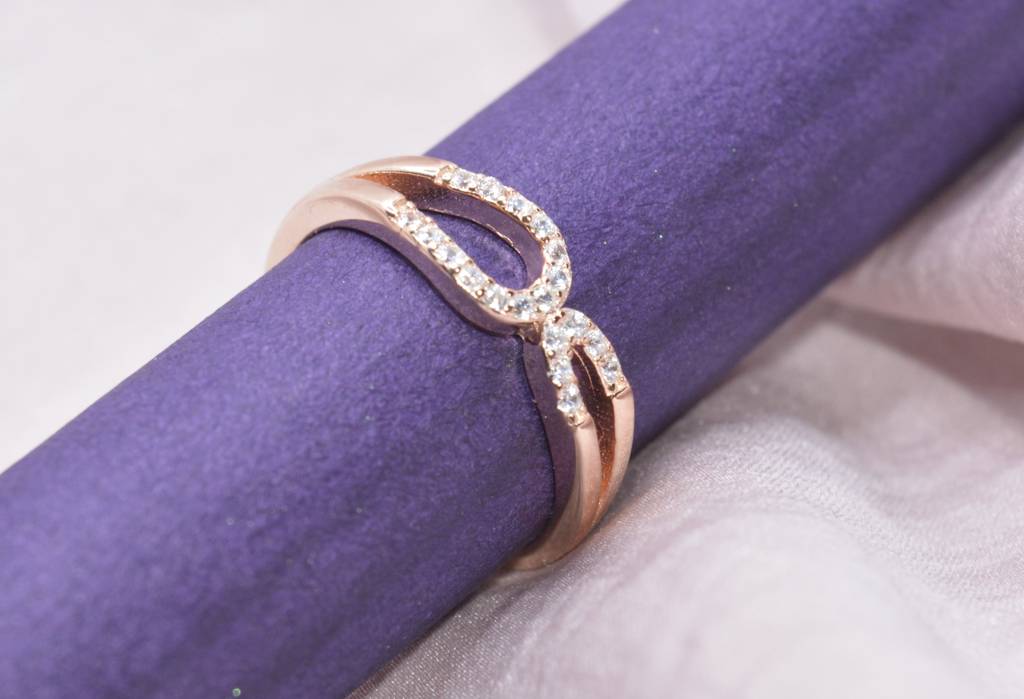 Curves Of Elegance Ring: 925 Silver : 1166
