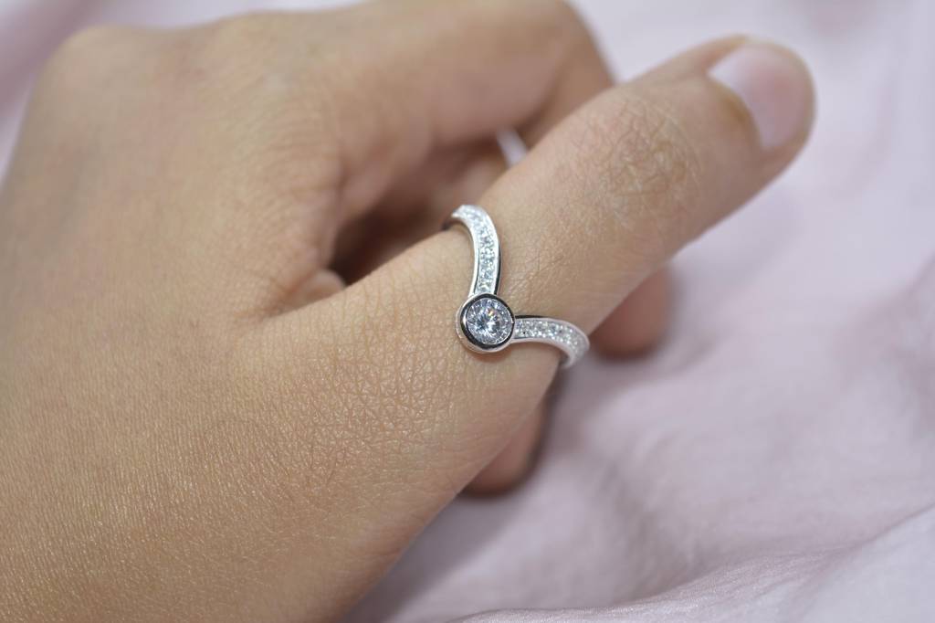 Duet Of Dazzle Silver Ring : 1171