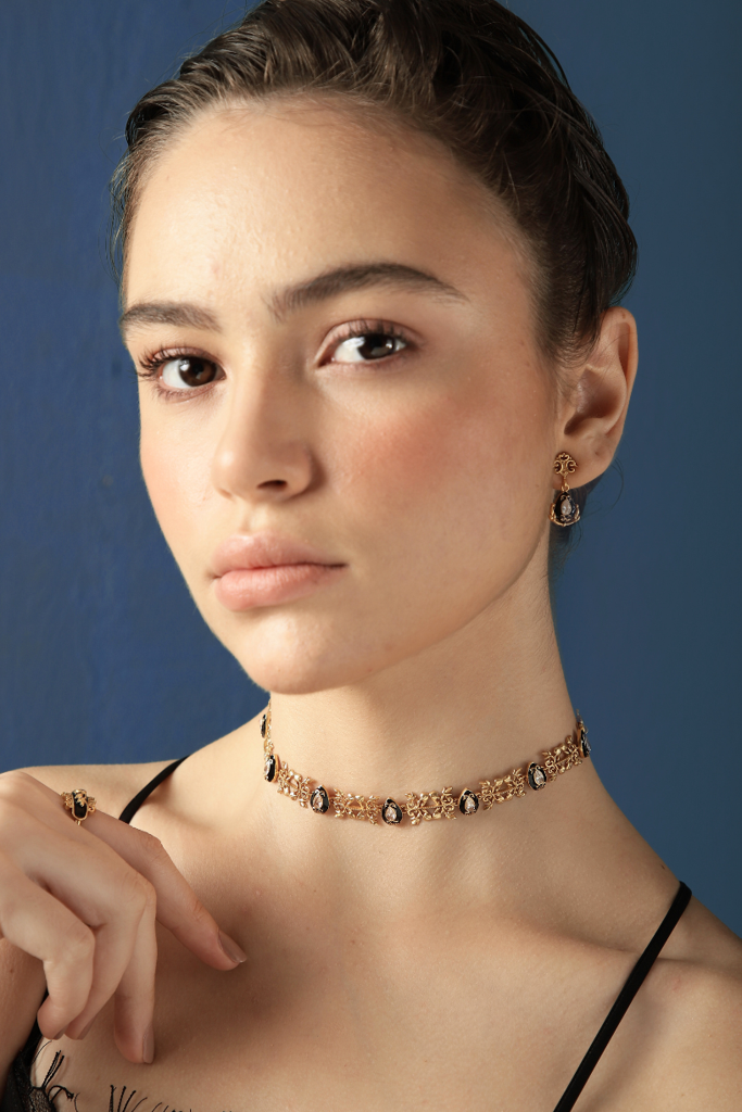 Minimal Baroque Filigree Choker : SMBRNCK10