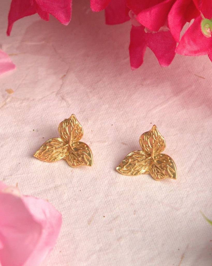 Zoya Bougainvillea Studs : EBZFS