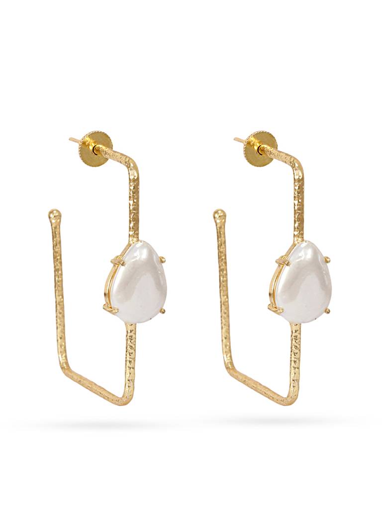 Pearl Detailed Golden Earrings : YI24A0041E