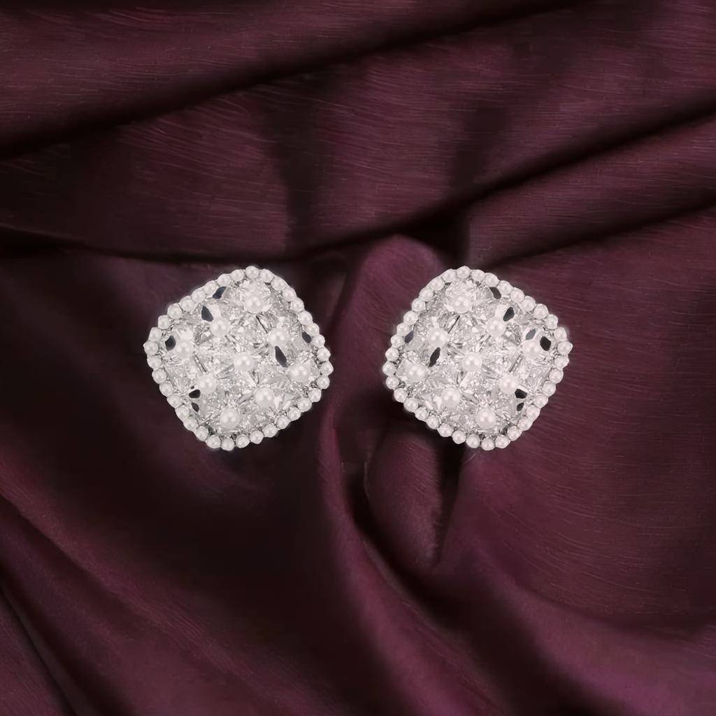 Sparkling Diamond Cut Stud Earrings : YI24A0130E