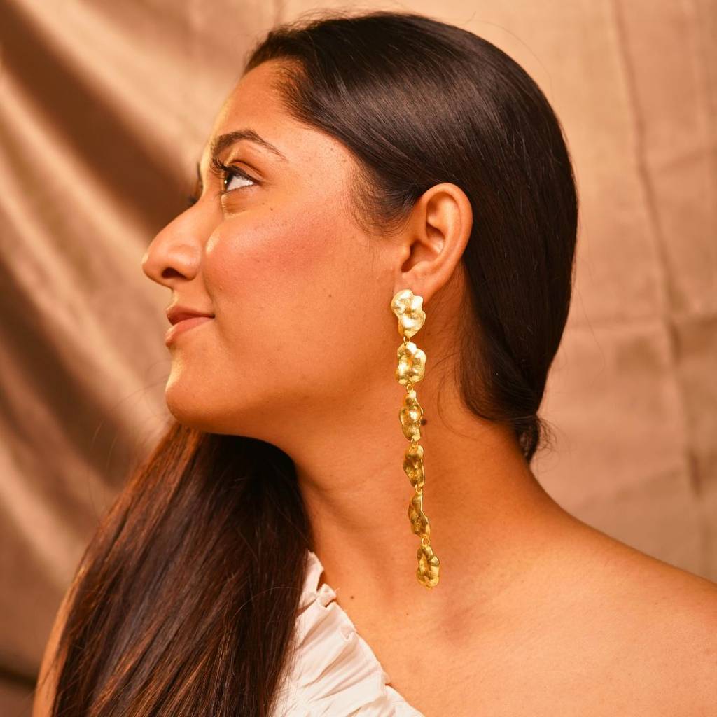 Ruffle Earrings : RuffleEarringNIH150ER79