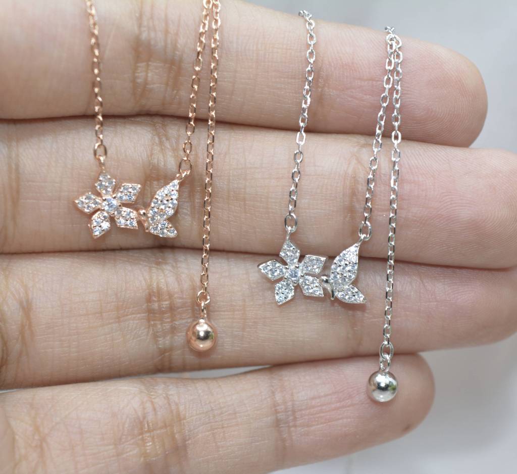 Blooming Butterfly Necklace : 1200