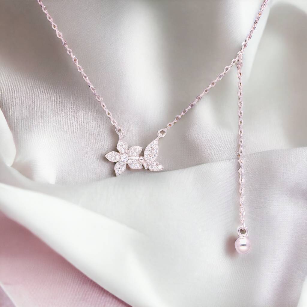 Blooming Butterfly Necklace : 1200