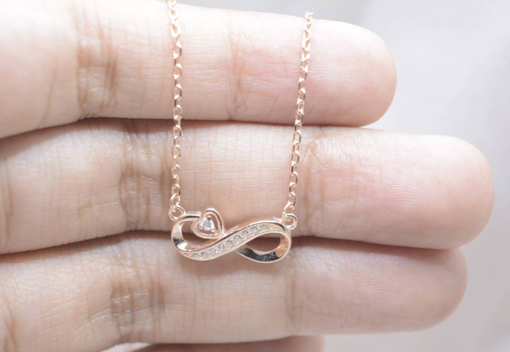 Boundless Affection Necklace : 1206