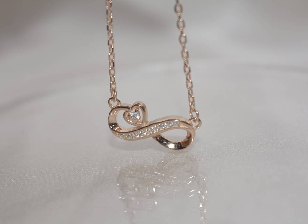 Boundless Affection Necklace : 1206