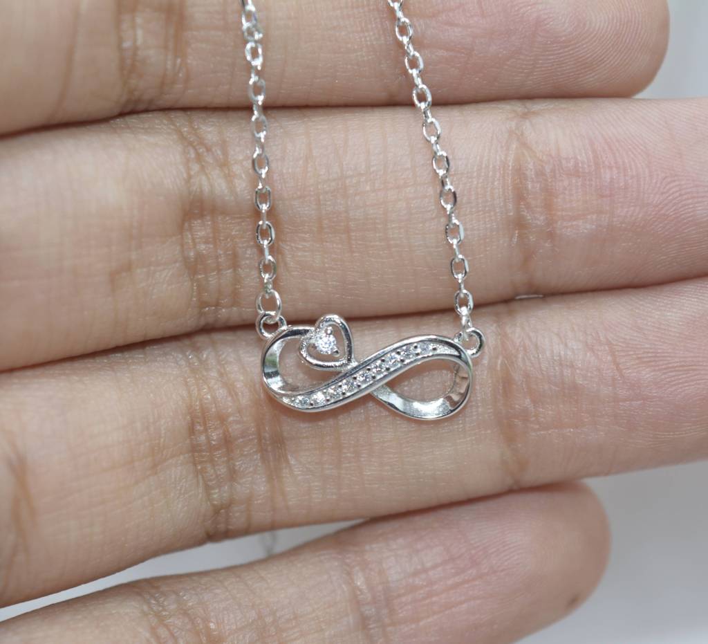 Boundless Affection Necklace : 1206