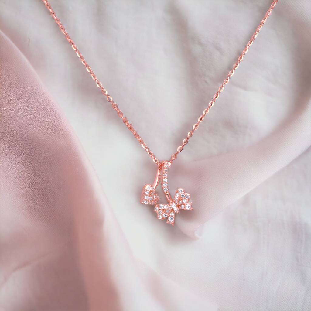 Eternal Knot Necklace : 1208