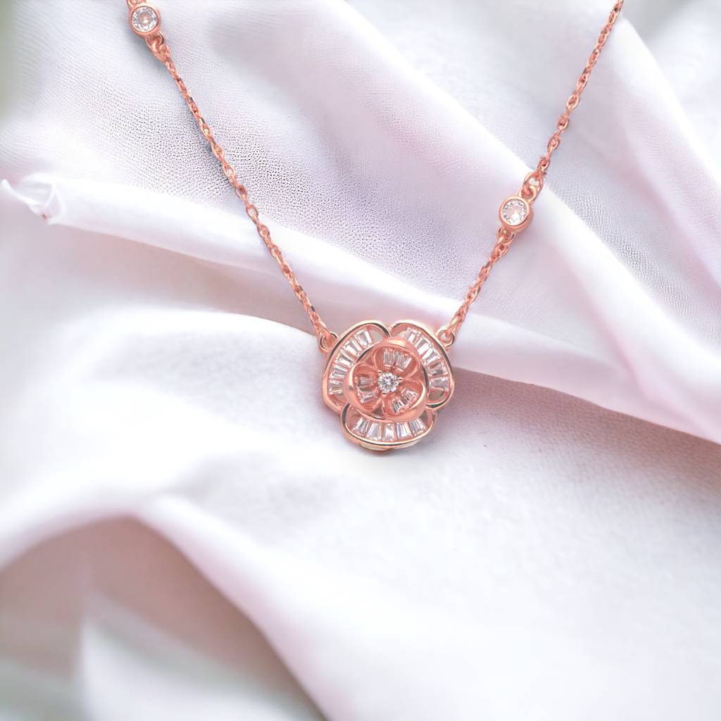 Petals Sparkle Necklace: 925 Silver Charm : 1215