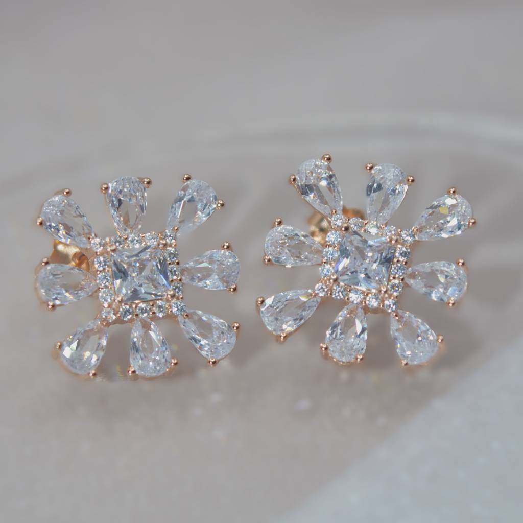 Luxurious Snowflake Diamond Earrings For Women - 925 Silver Jewelry : 1251