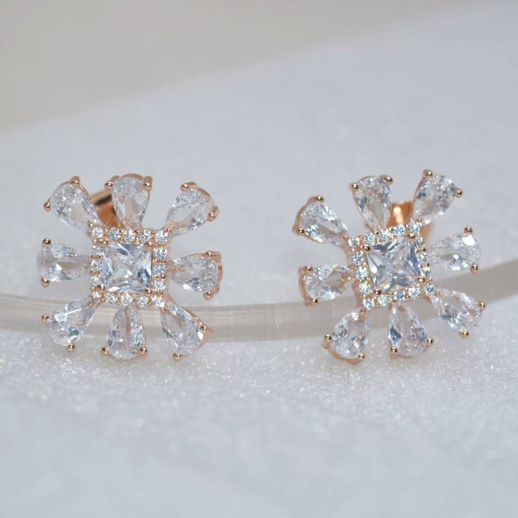 Luxurious Snowflake Diamond Earrings For Women - 925 Silver Jewelry : 1251