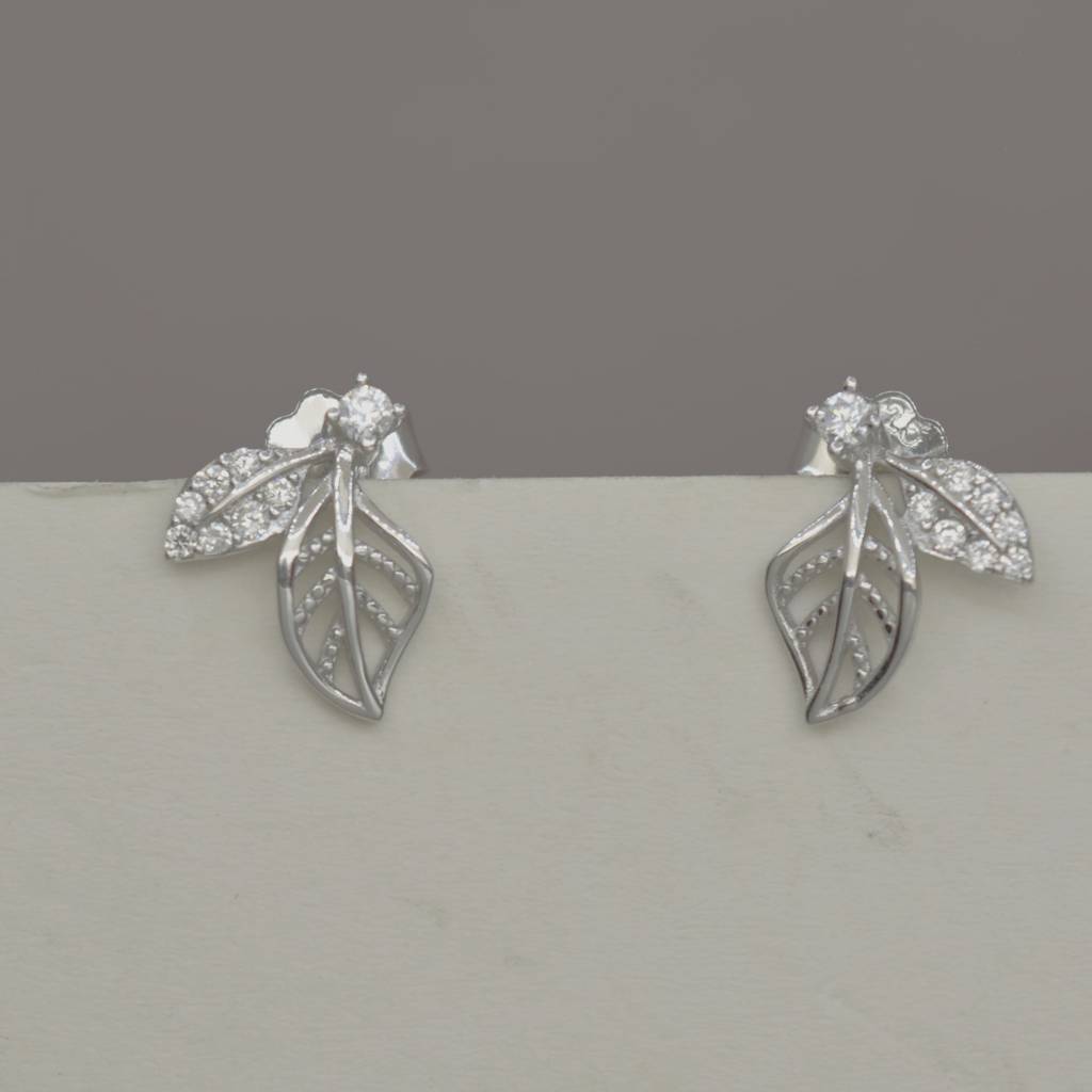 925 Silver Delicate Leaf Stud Earrings : 1256