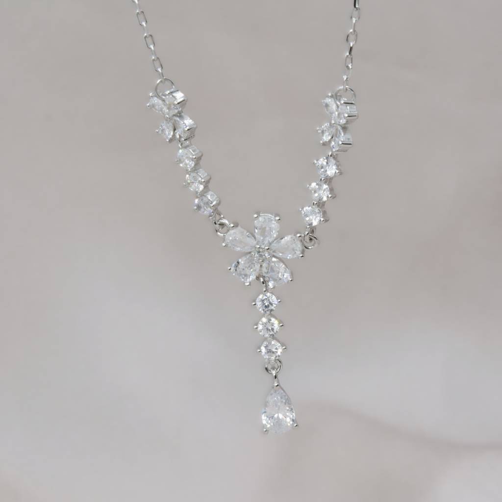 Elegant Floral Diamond Necklace For Women - 925 Silver Jewelry : 1276