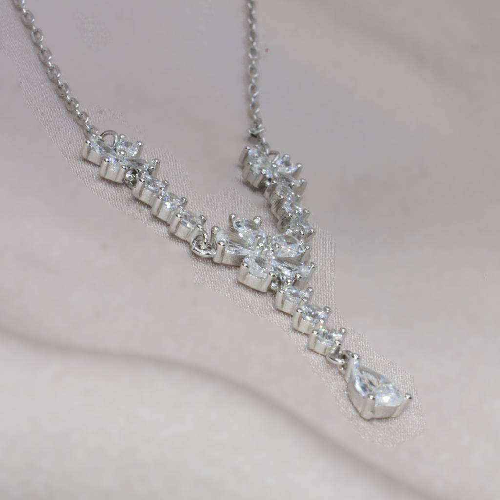 Elegant Floral Diamond Necklace For Women - 925 Silver Jewelry : 1276