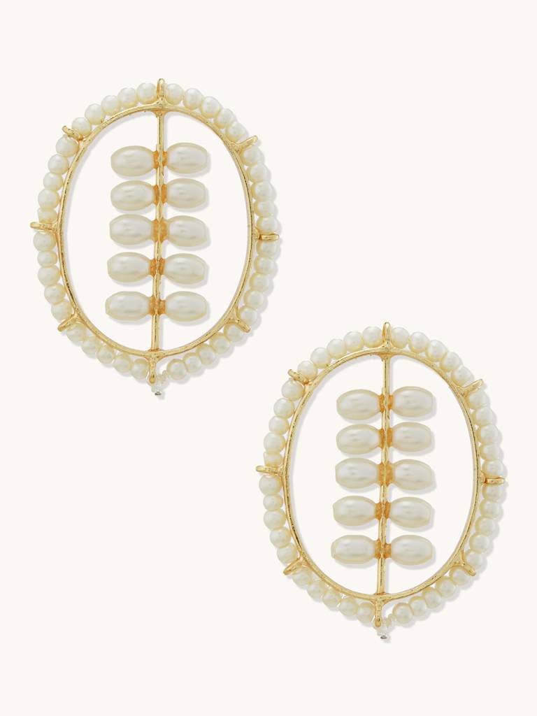 Stunning Oval Shaped Pearl Earrings : YI24A0143E