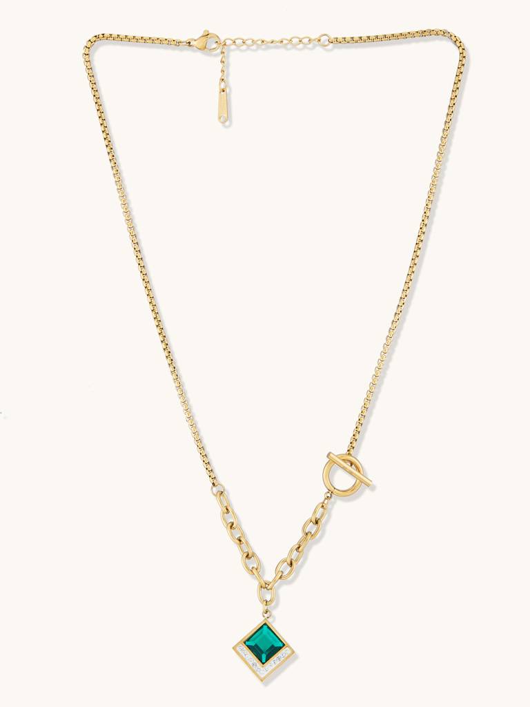 Gold-Toned Geometric Pendant Necklace : YI24A0144N