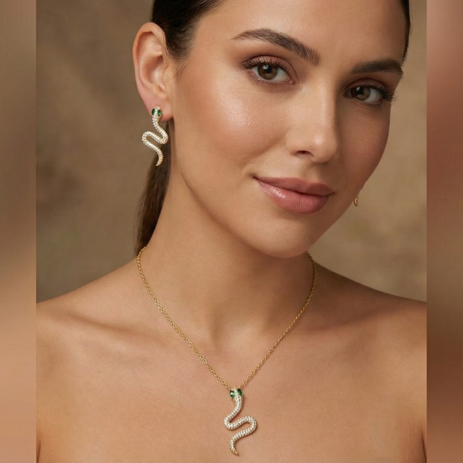 Snake Winding Pendant Necklace For Women – Elegant Coiled Snake Design With Sleek Modern Finish | Premium Statement : 22394959