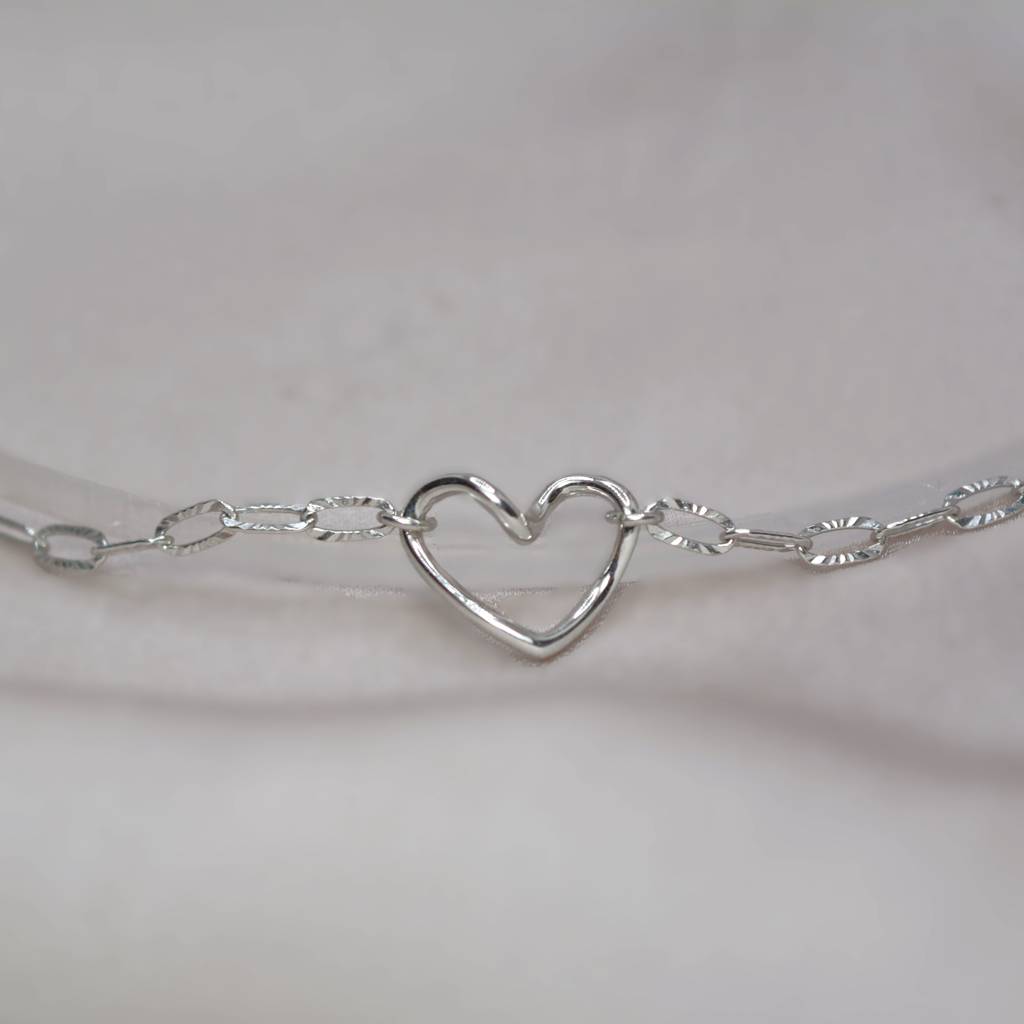 Delicate Heart-Shaped Chain Bracelet - 925 Silver Jewelry : 1308