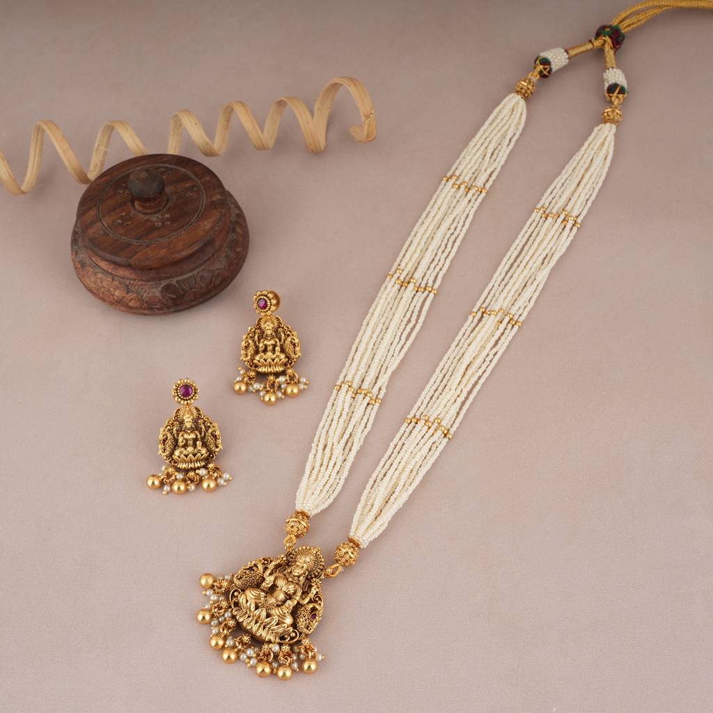 Royal Long Maa Lakshmi Reversible Pearl Necklace Set : SJ060