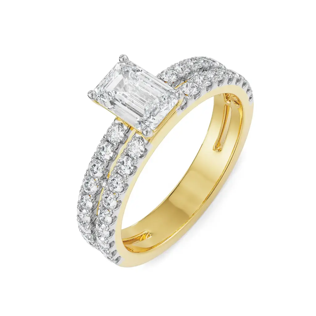 Shimmering Emerald Engagemnt Ring : R1317