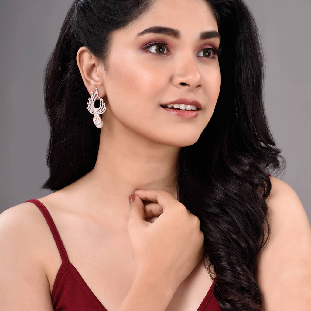 Luxurious Pearl & Ad Studded Contemporary Earring : SJER1325