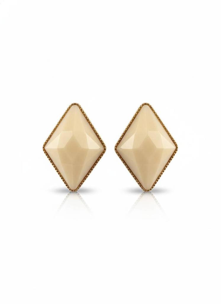 Cream Diamonds : E136